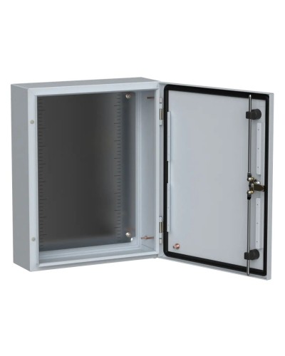 ЩМП-50.40.15 УХЛ1 IP66 500x400x150 TITAN 5 (TI5-10-N-050-040-015-66). Шкаф металлический с монтажной платой. IEK в Уфе